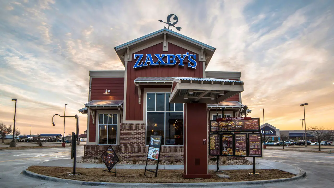 Zaxby’s Dishing Out New Loaded Bacon Fries For A Limited Time