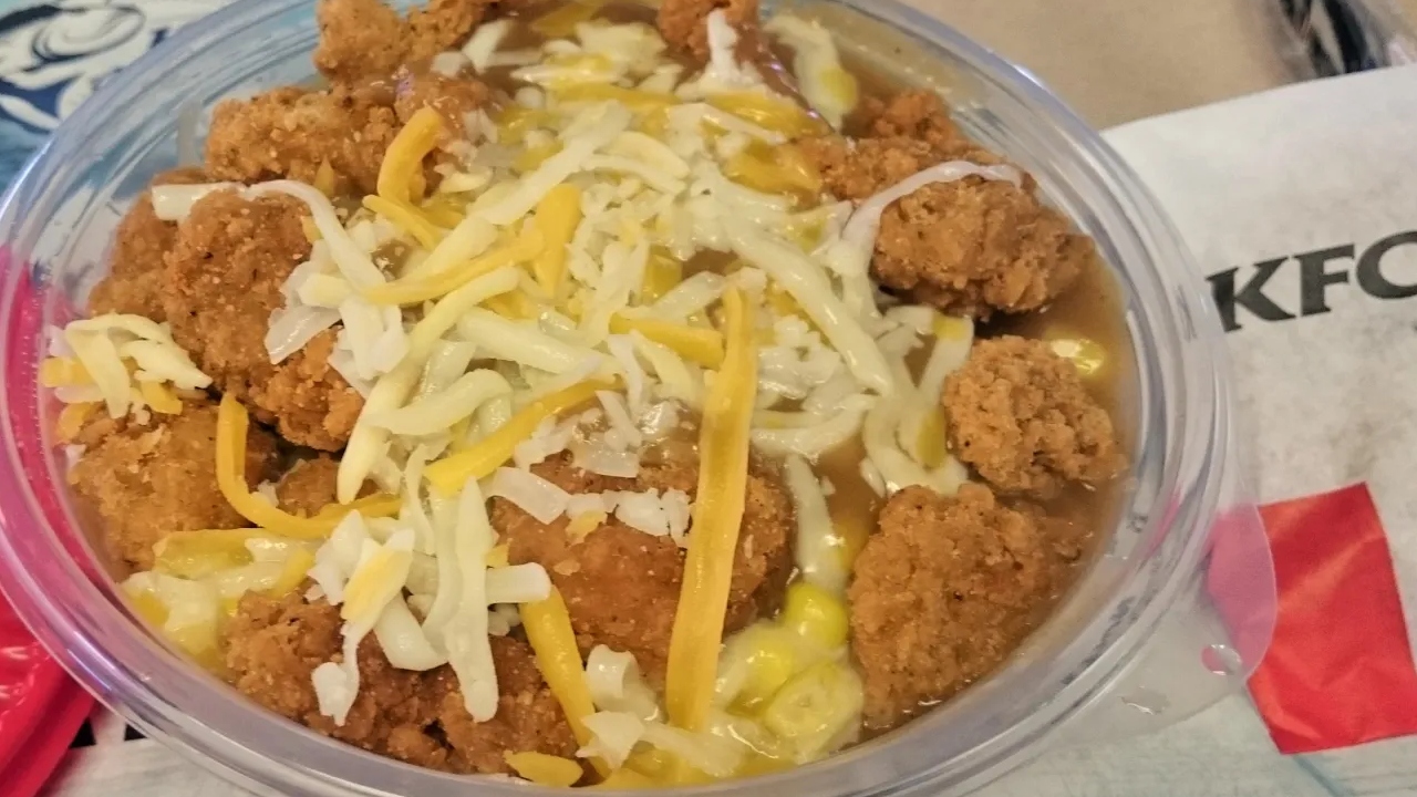 Customer Finds Gross Clump Of “Something” In KFC Famous Bowl And KFC Makes Her Work For A Refund