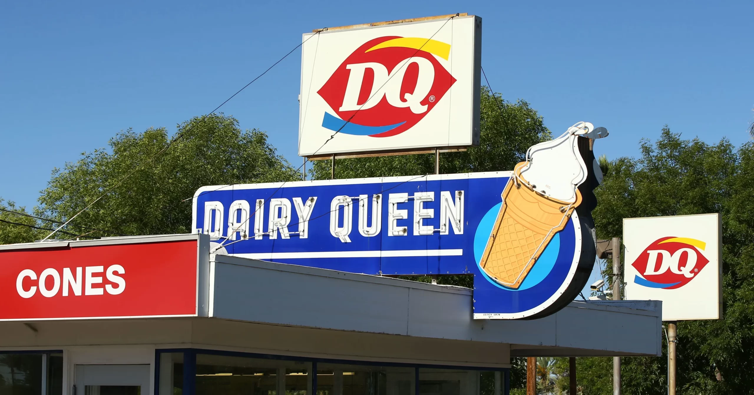 Order Goes South At Dairy Queen; Woman Threatens To ‘Fill Place Up With Bullet Holes’ While Brandishing Pink Pistol