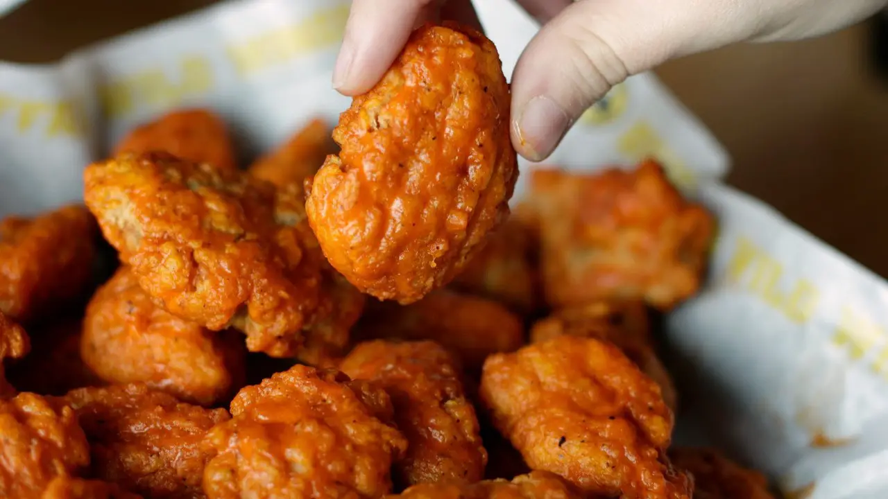 Lawsuit Filed Over Buffalo Wild Wings ‘Deceptive’ Boneless Wings; Man Says They’re More Like Chicken Nuggets