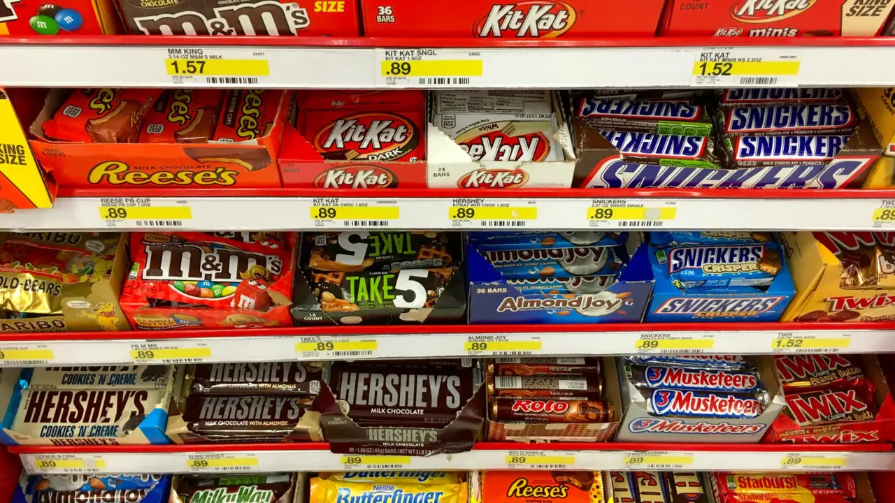 9 Candy Bars We Want Back That Don’t Exist Anymore