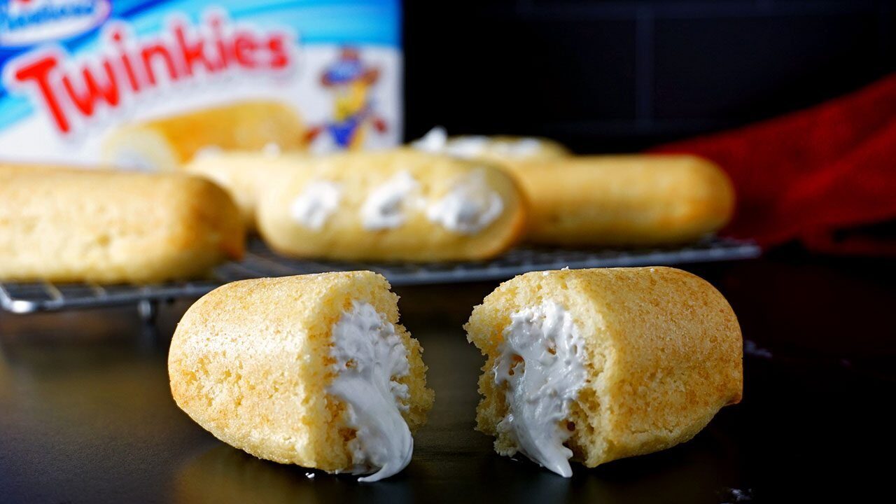 Smuckers To Buy Twinkie-Maker, Hostess: Will Deal Improve The Cupcake Giants Decline?