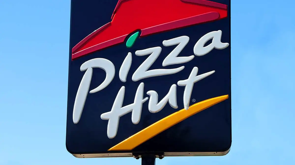 Pizza Hut Slices 1,200 Jobs Before 20/hr Wage Increase Takes Effect