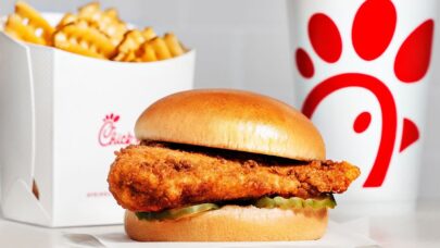 Chick-fil-A Is Now The 3rd Largest Chain In The US & Coming Up On McDonald’s